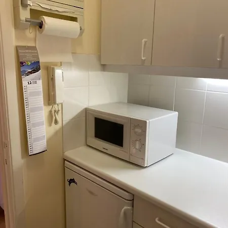 Apartment On The Beach With Free Parking Apartment